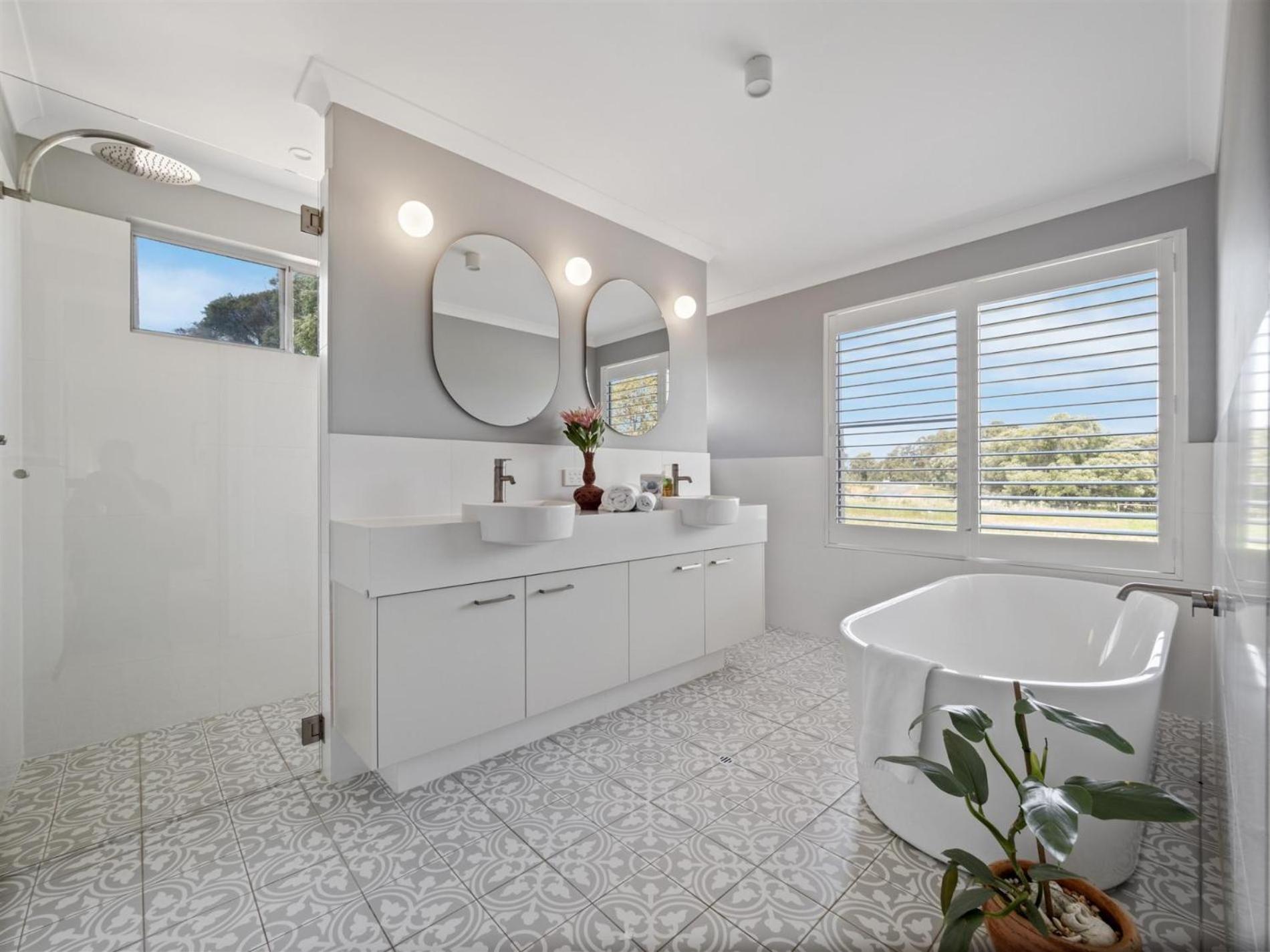 Cusmano Retreat - Contemporary Rural